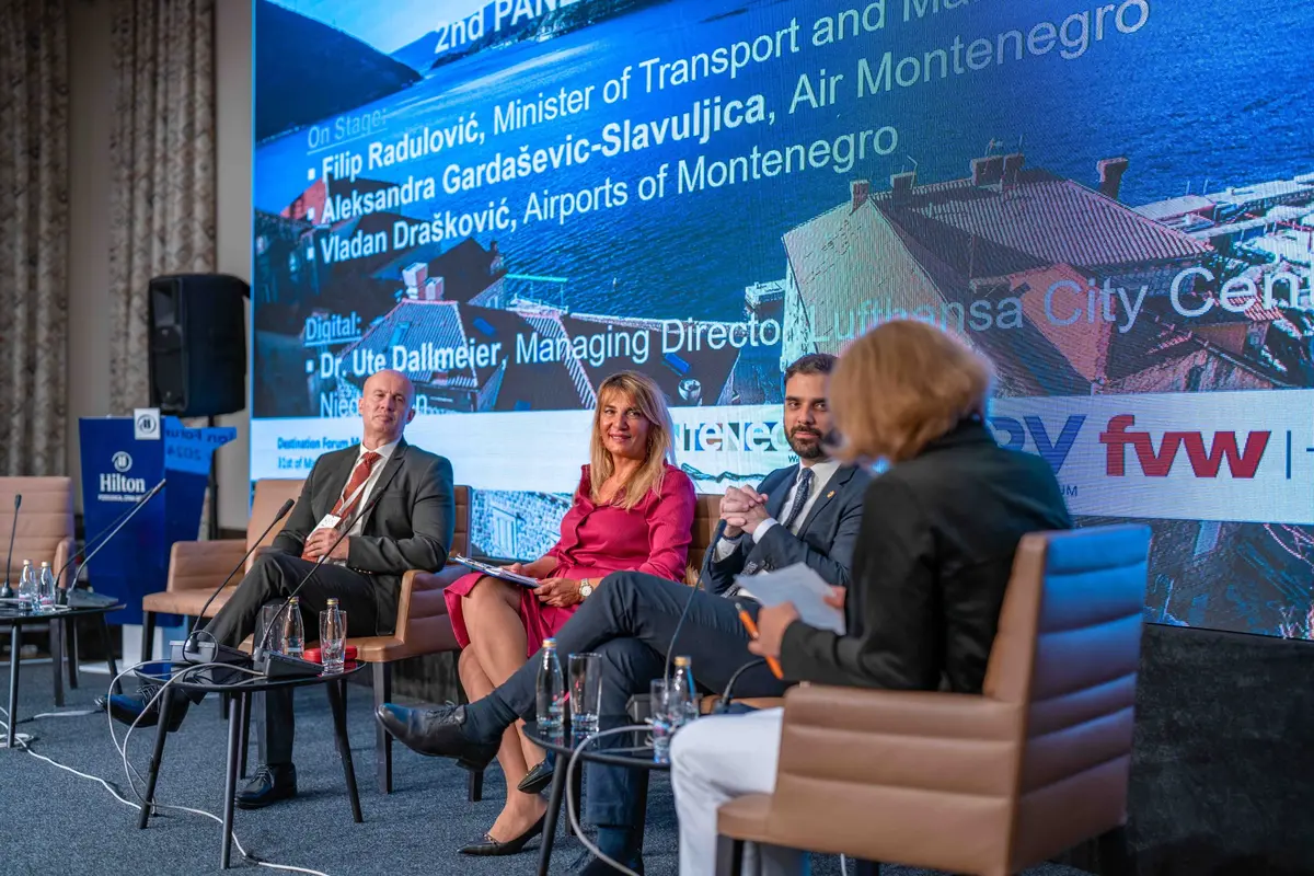 Dr Aleksandra Gardasevic-Slavuljica on an international aviation and tourism panel